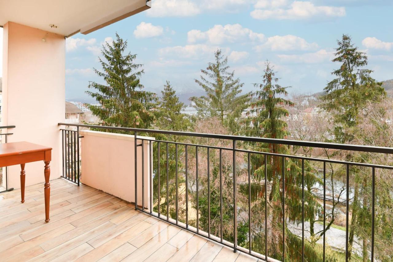 Nice Apartment With Balcony Very Close To The City Center Annecy Luaran gambar