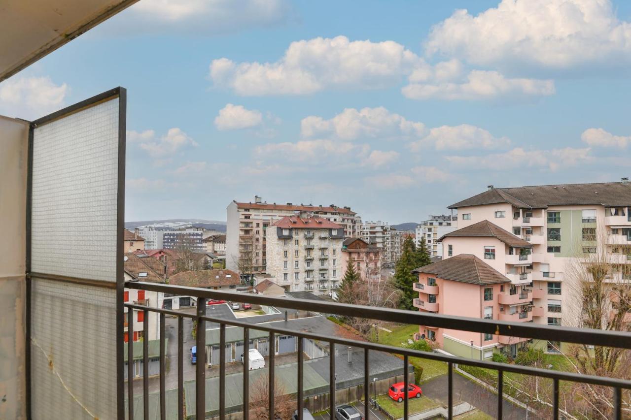 Nice Apartment With Balcony Very Close To The City Center Annecy Luaran gambar