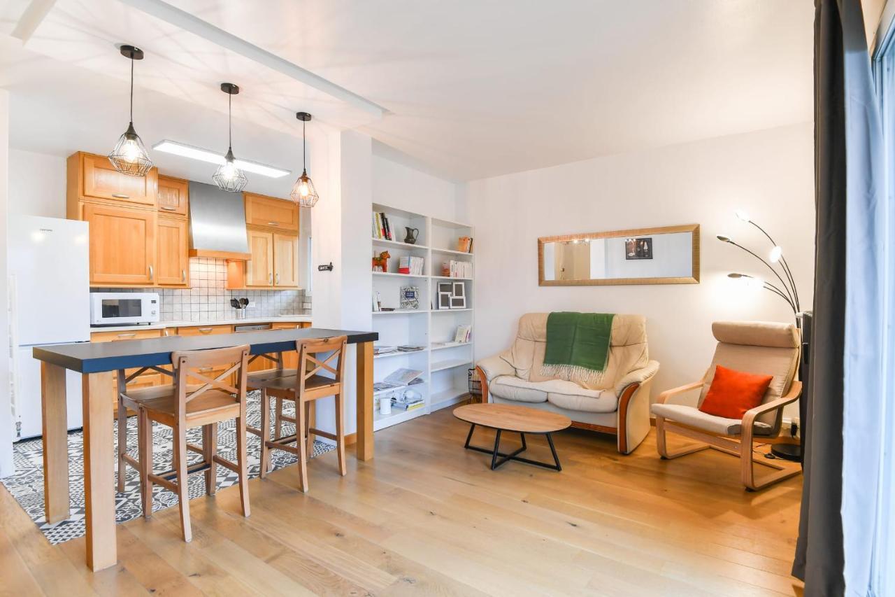Nice Apartment With Balcony Very Close To The City Center Annecy Luaran gambar
