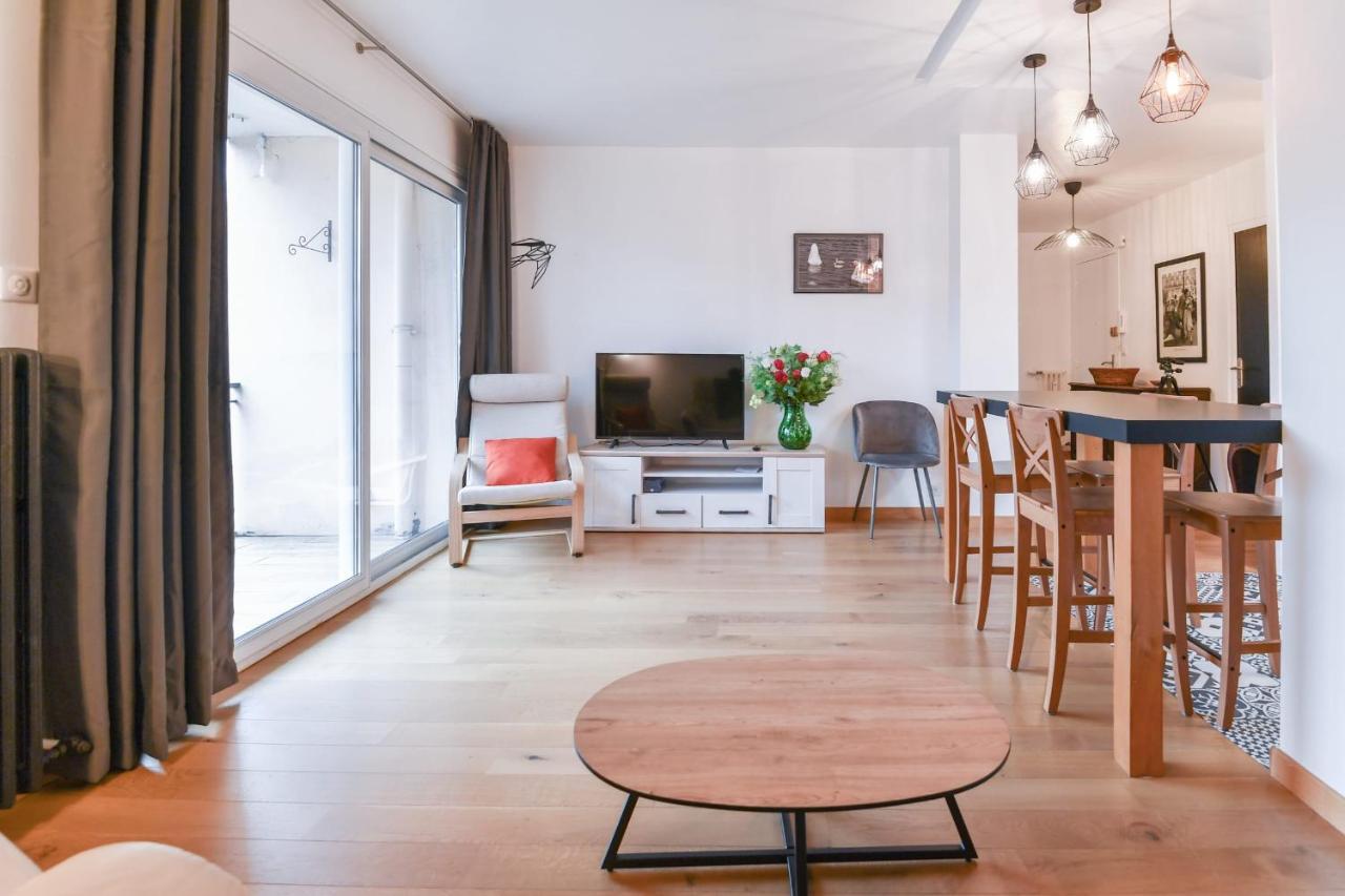Nice Apartment With Balcony Very Close To The City Center Annecy Luaran gambar