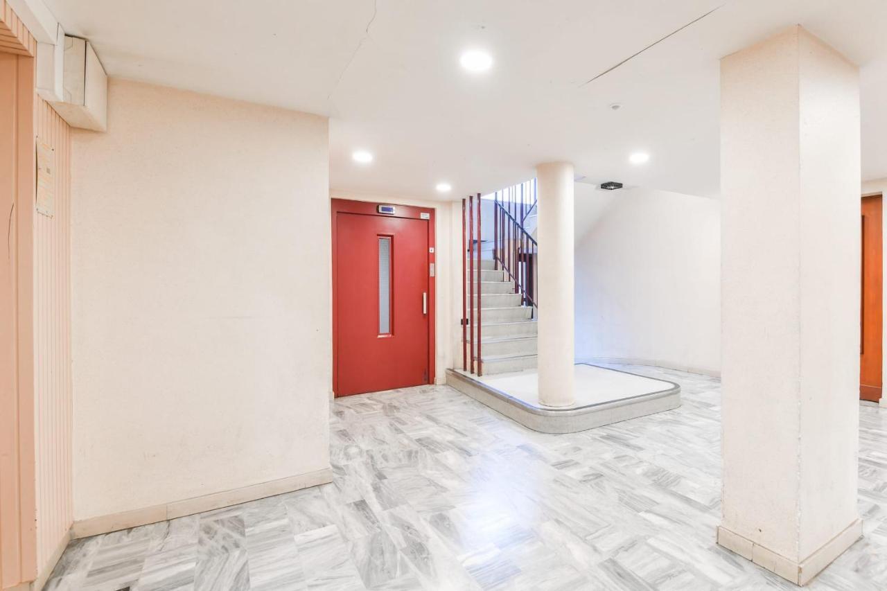 Nice Apartment With Balcony Very Close To The City Center Annecy Luaran gambar