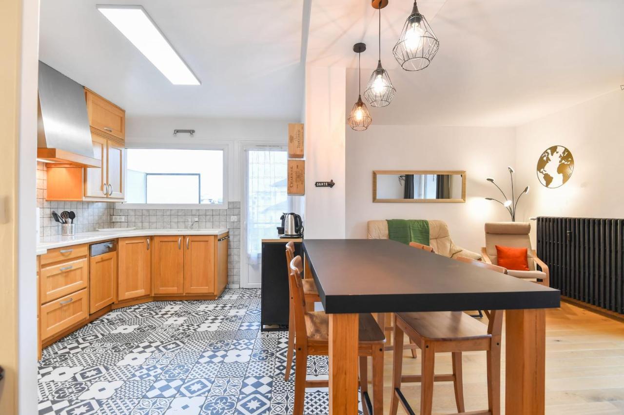 Nice Apartment With Balcony Very Close To The City Center Annecy Luaran gambar