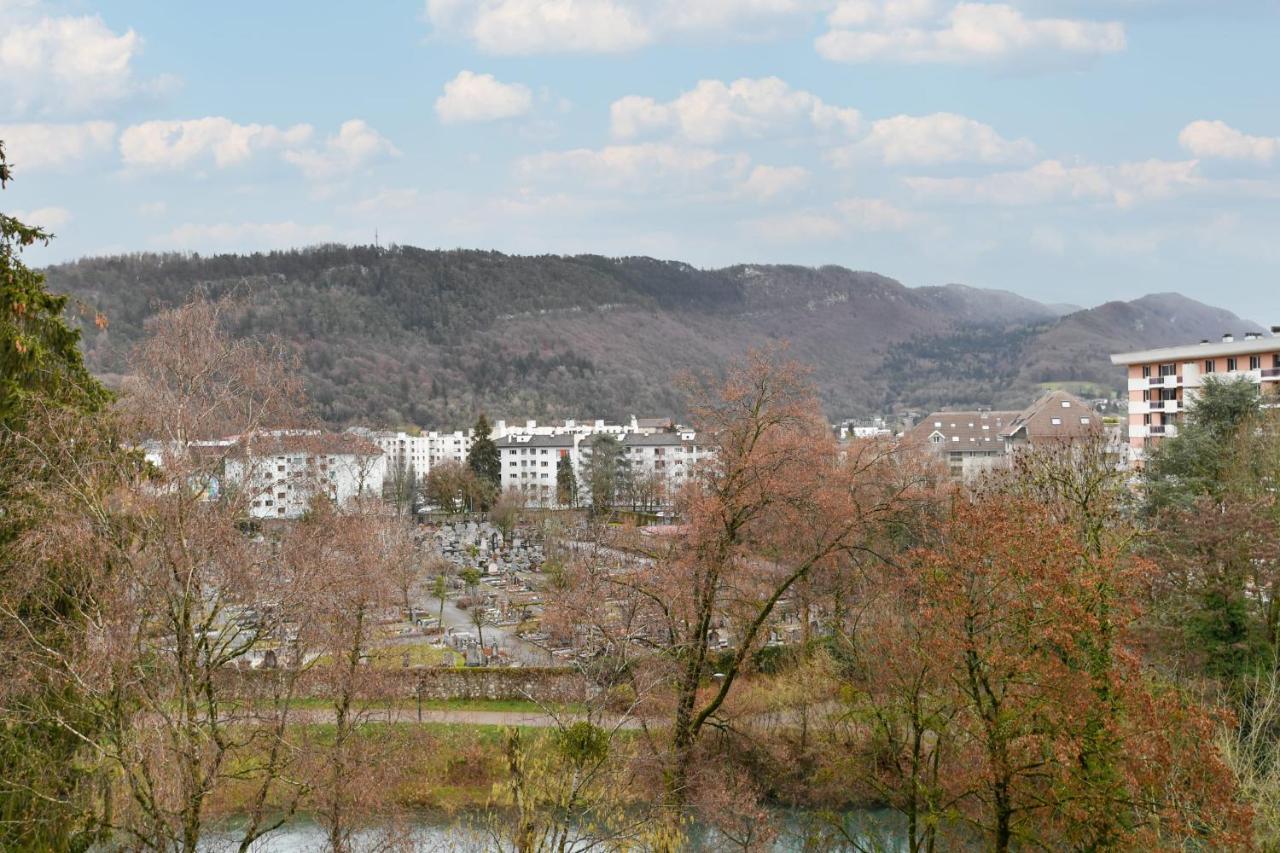 Nice Apartment With Balcony Very Close To The City Center Annecy Luaran gambar
