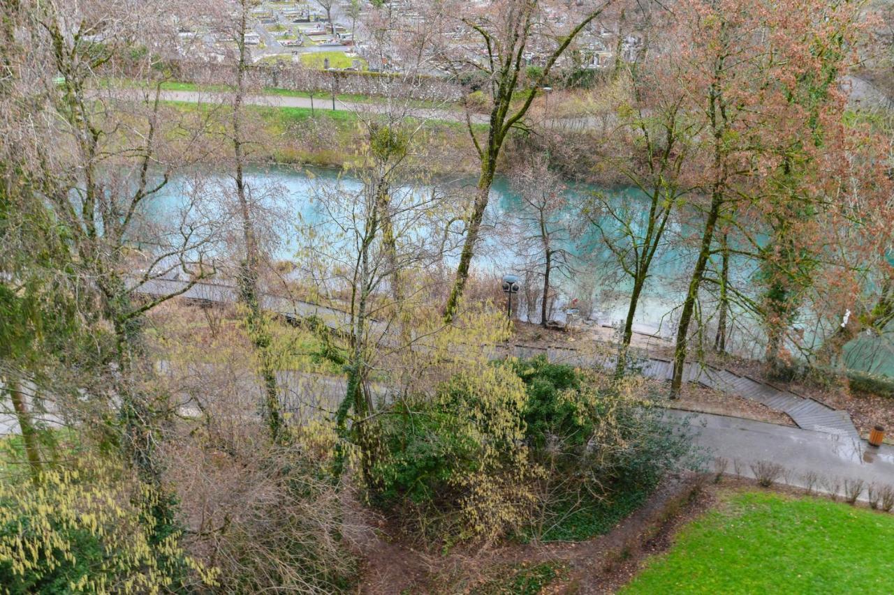Nice Apartment With Balcony Very Close To The City Center Annecy Luaran gambar