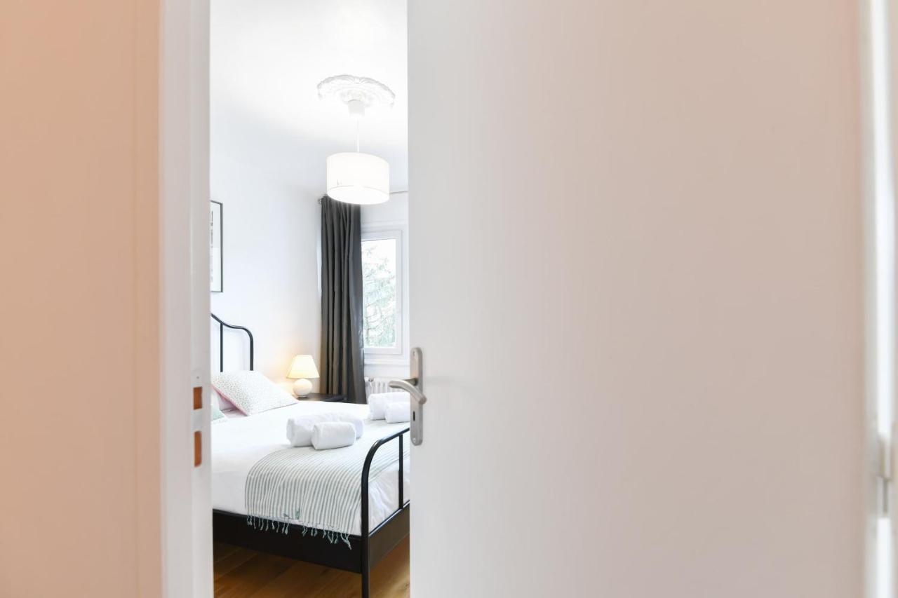 Nice Apartment With Balcony Very Close To The City Center Annecy Luaran gambar