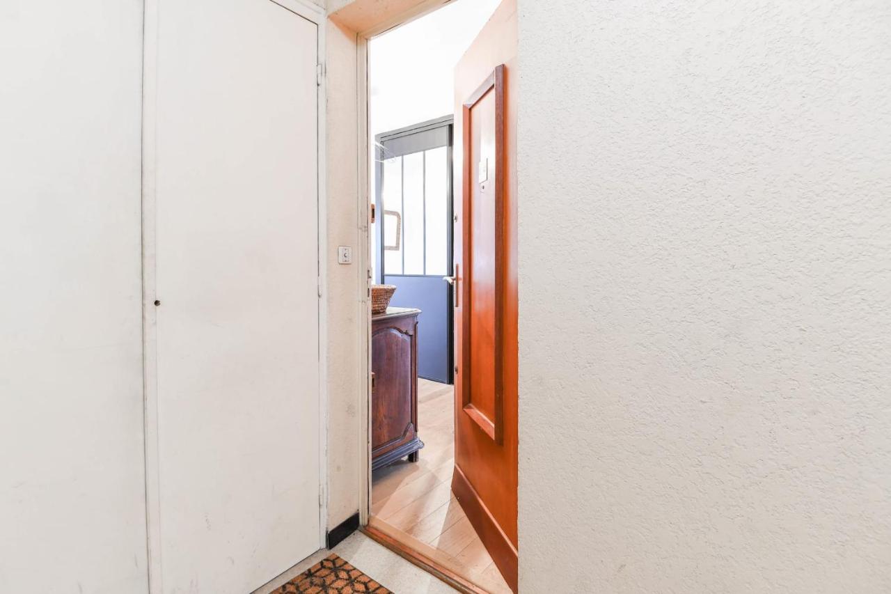 Nice Apartment With Balcony Very Close To The City Center Annecy Luaran gambar